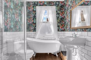 Photo 31- click for photo gallery